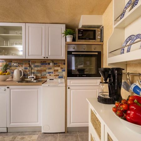 Apartman Verbenia เวอร์บนิค ภายนอก รูปภาพ