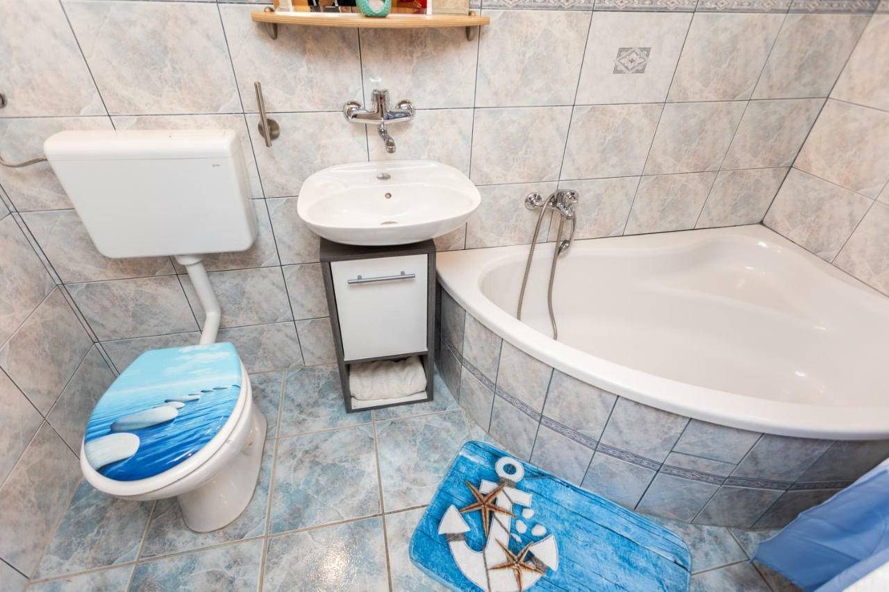 Apartman Verbenia เวอร์บนิค ภายนอก รูปภาพ